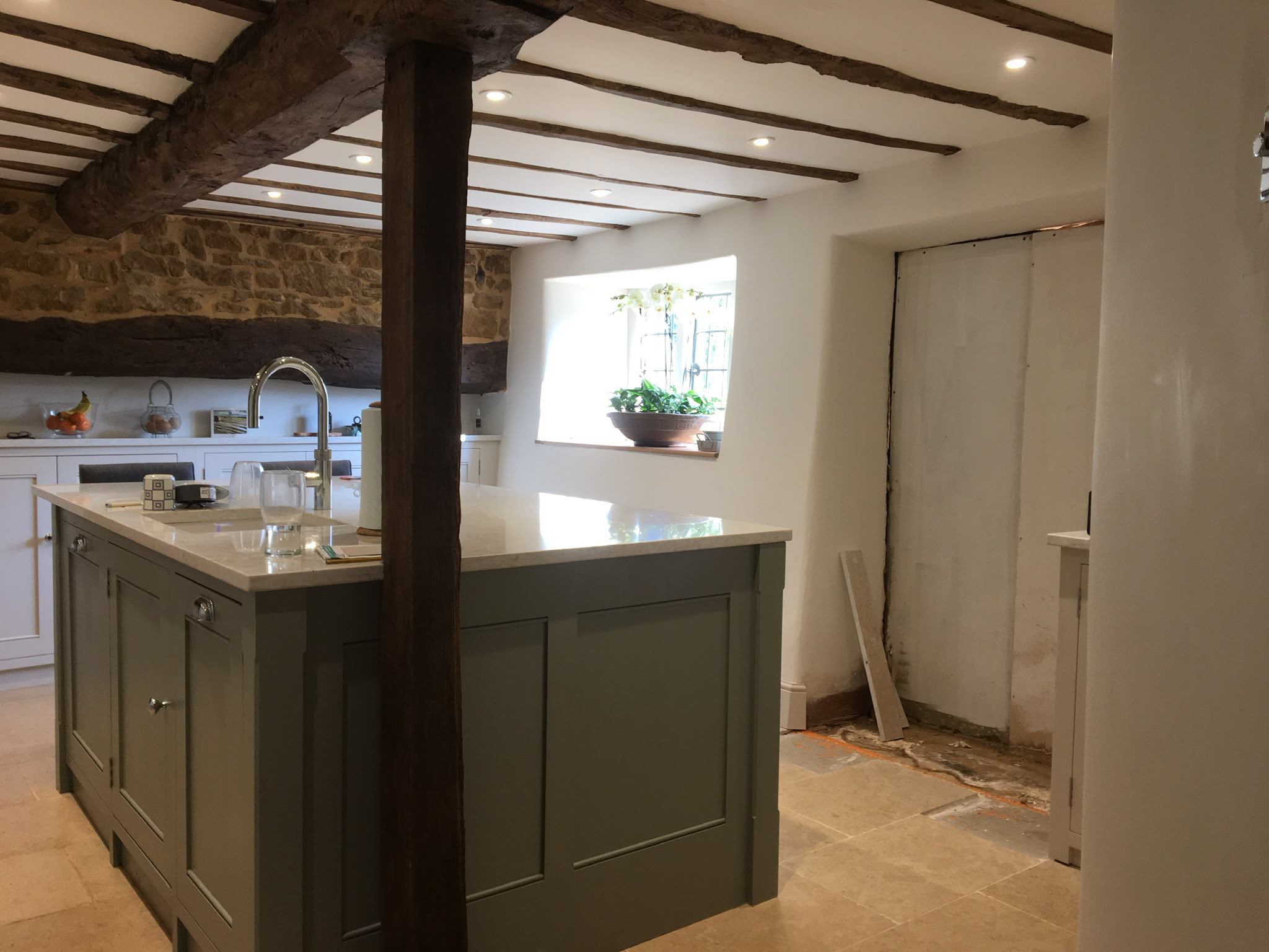 Heritage kitchen island