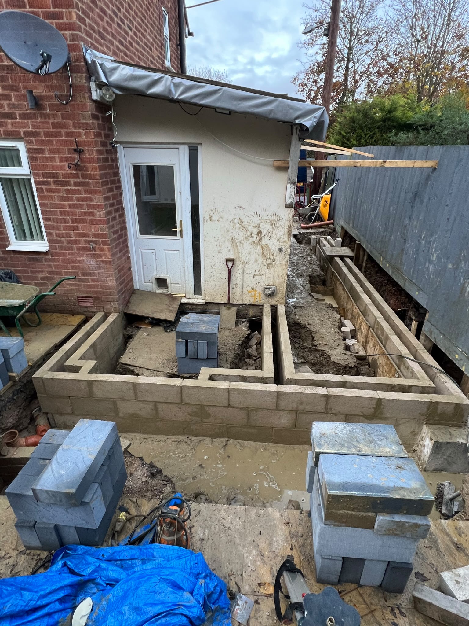 Side extension foundation work
